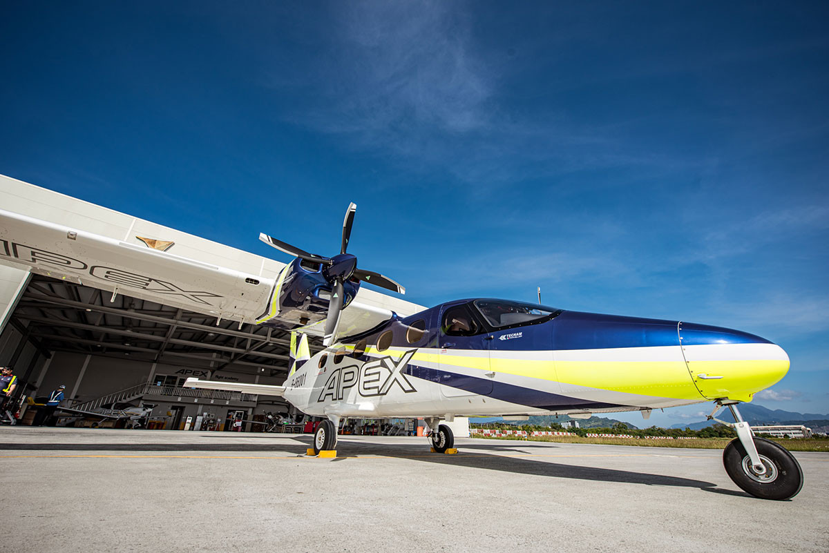 APEX AVIATION logo
